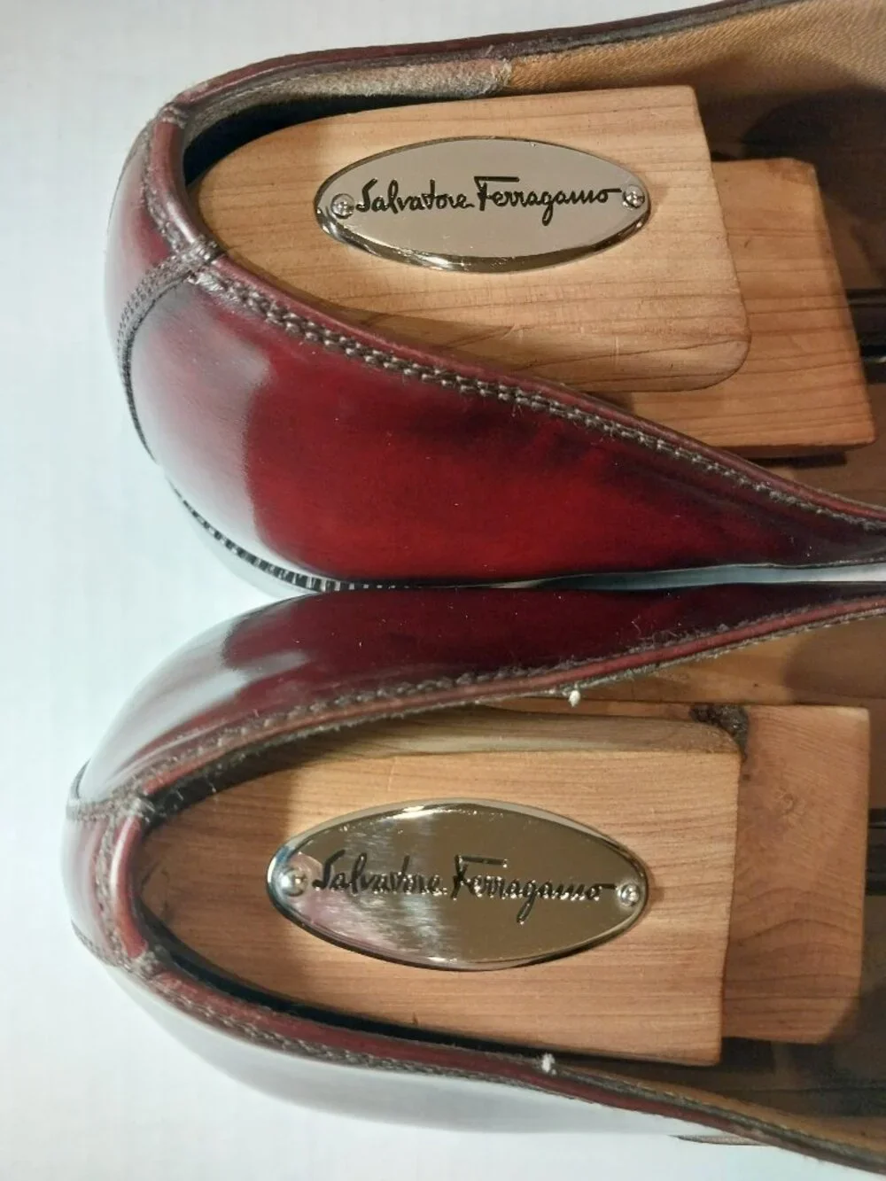 SALVATORE FERRAGAMO men's (SAVE $800) size 13 B brown Oxford.
